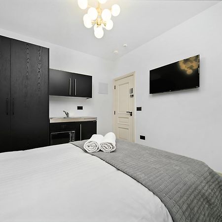 Nine Elms Modern Studio Apartments Londra Esterno foto